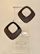 Load image into Gallery viewer, Brown / Red Bottom