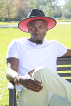 Load image into Gallery viewer, Black / Red Bottom